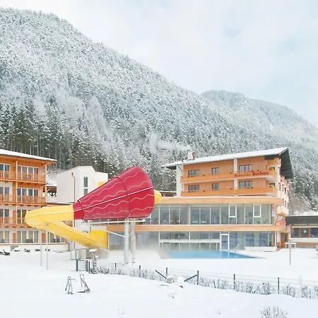 מלון Familienresort Buchau 4*