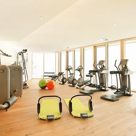 מלון Familienresort Buchau 4*