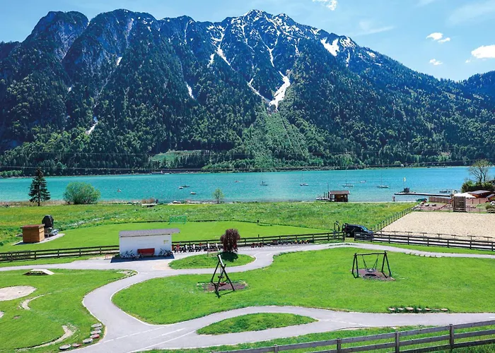 Hotel Familienresort Buchau 4*