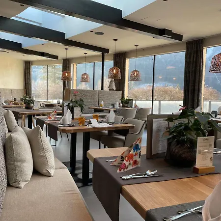 Familienresort Buchau 毛拉赫