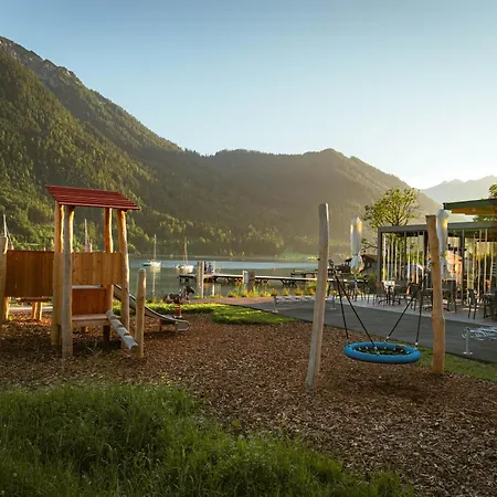 Familienresort Buchau 4*