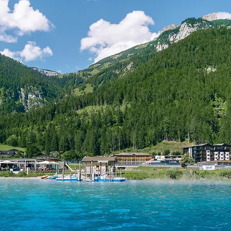 酒店 Familienresort Buchau 4*