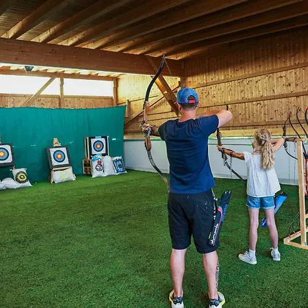 酒店 Familienresort Buchau