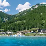 Hotel Familienresort Buchau 4*