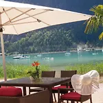 ホテル Familienresort Buchau