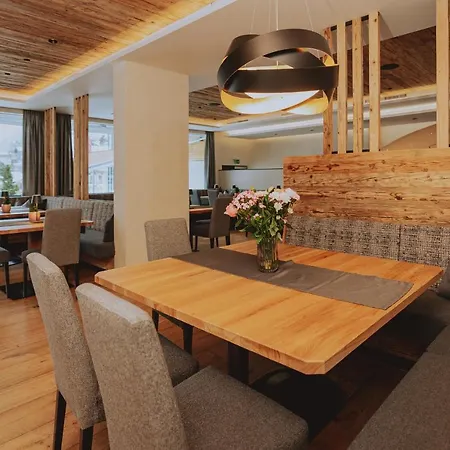 Familienresort Buchau Hotel Maurach (Achensee)
