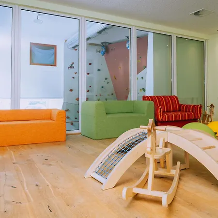 Familienresort Buchau 4*