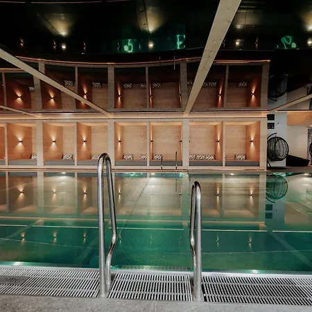 Hotel Familienresort Buchau 4*