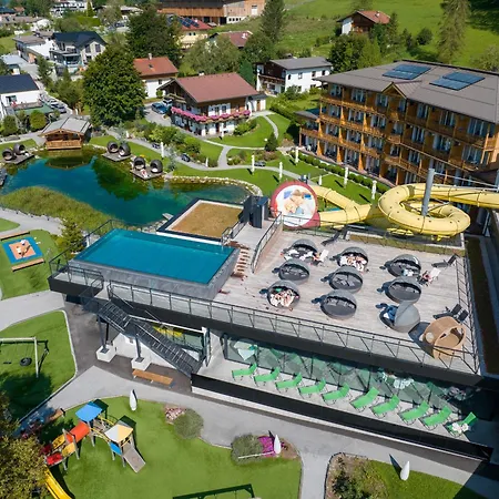 Familienresort Buchau 4*